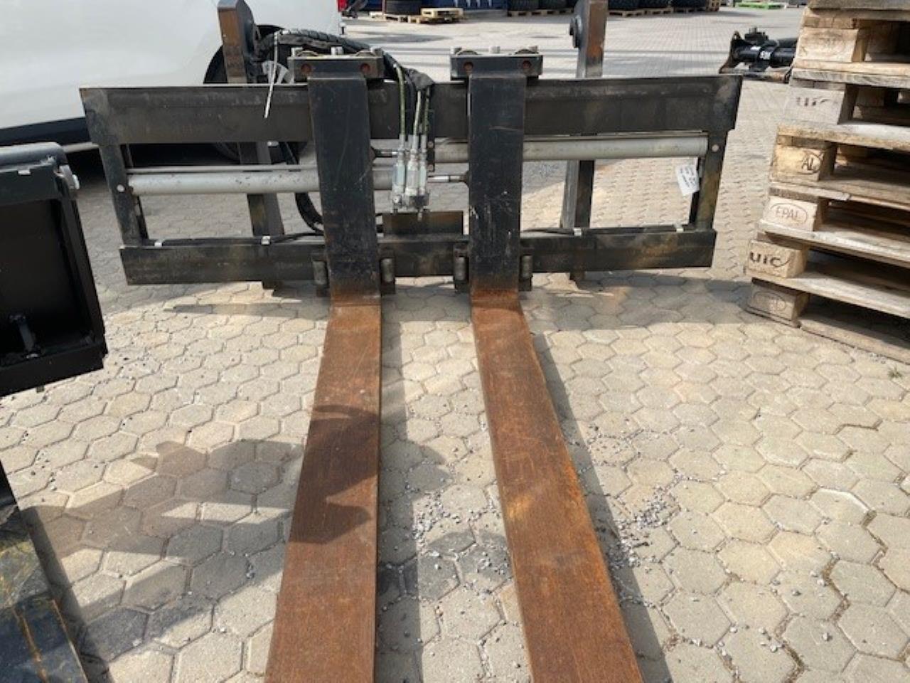 ELM Gaffelställ Hyd. 4,5T BM Fäste